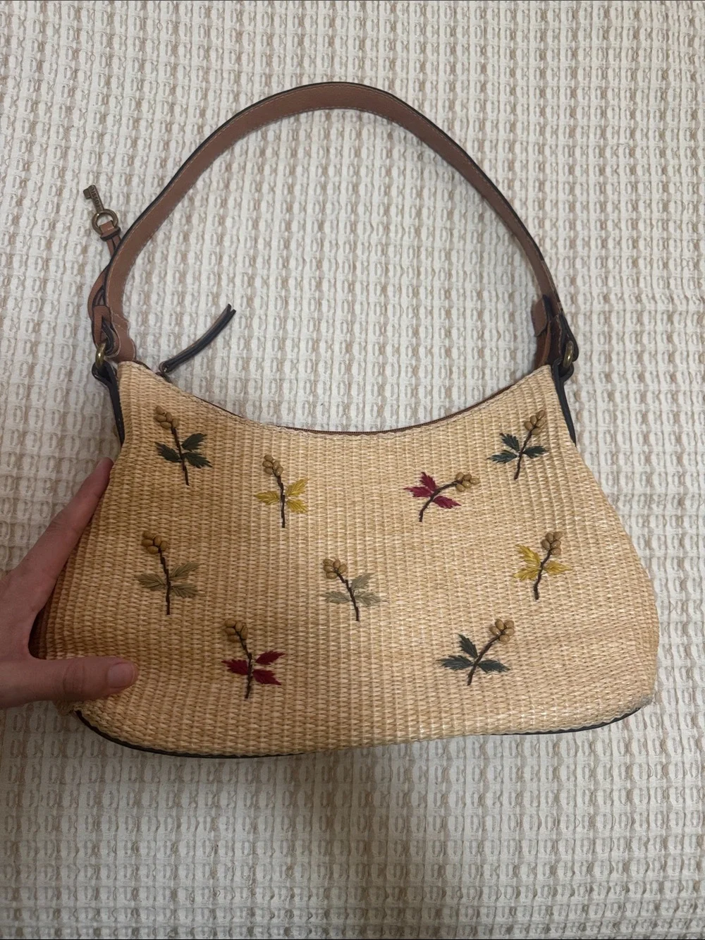 Woven Straw Shoulder Bag with Embroidered Floral Accents - Natural - Picture 1 of 5